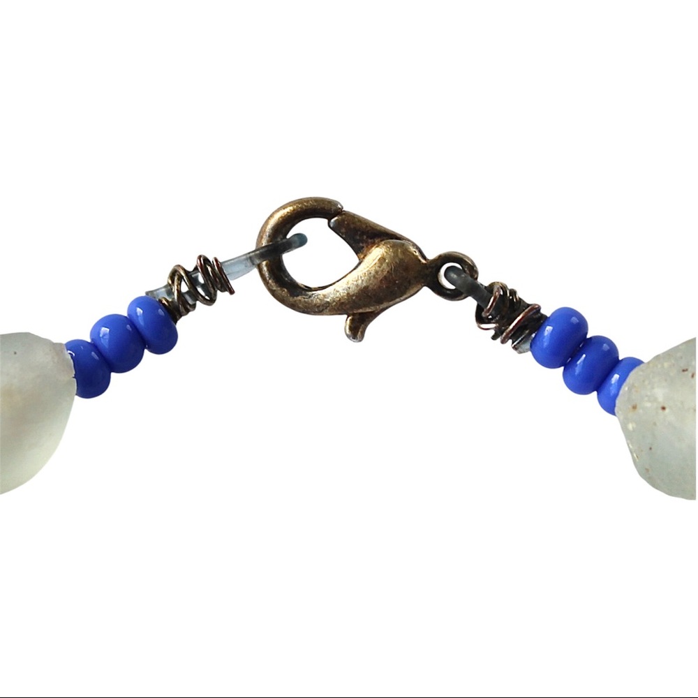 Vintage Recycled Blue Glass Beaded Necklace Frosted Matte Large Chunky Sea Style - Picture 5 of 5
